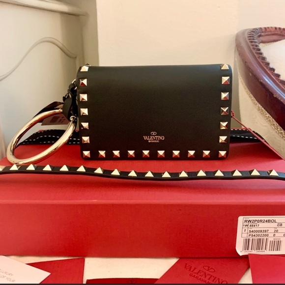 SOLD Valentino Garavani Rockstud Leather Crossbody - Picture 2 of 8